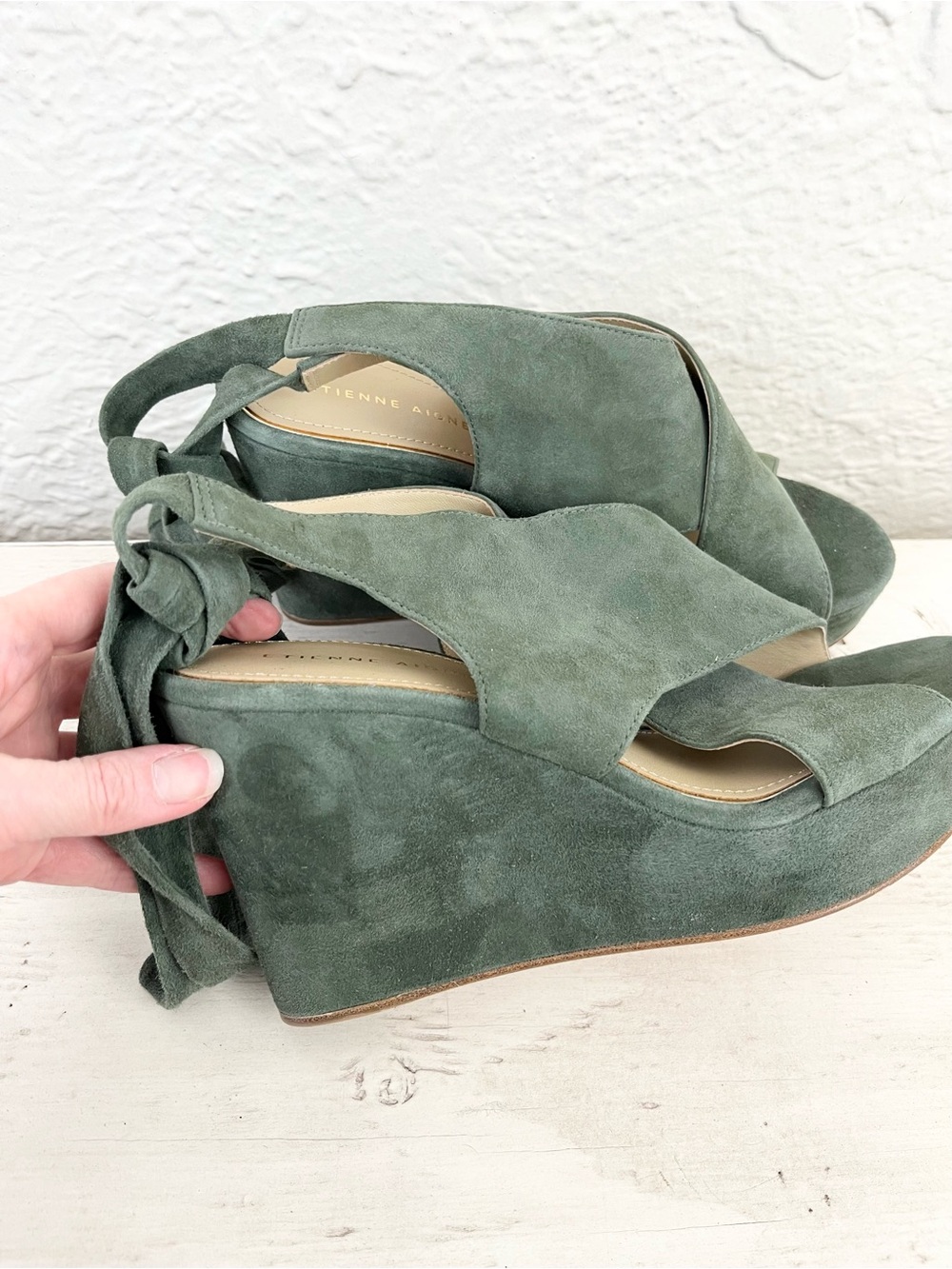 Etienne Aigner Wedge Heels Sandals Shoes Green Suede Tie Ankle 8.5 - Picture 10 of 15